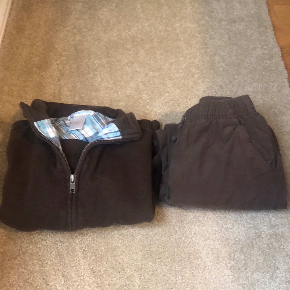Janie and Jack zipper up sweatshirt and pants size 5 boys
